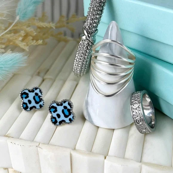 Park Lane Sky Blue Leopard 🐆 Earrings✨✨ - Picture 3 of 4